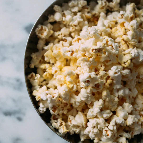 Movie Night Popcorn Kernels 28 oz — Snacks at Gallen Shop